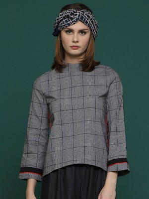 Side Lining Long Sleeves Checkered High Neck Top
