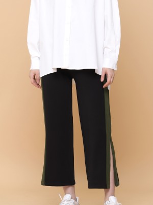 Thick Outline Loose Pants