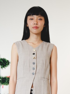 HT Alia Multi Buttons Vest