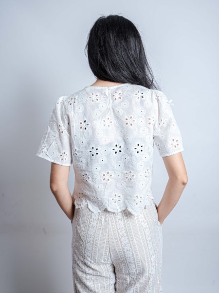 HT Semi Crop Eyelet Embroidery With Ribbon