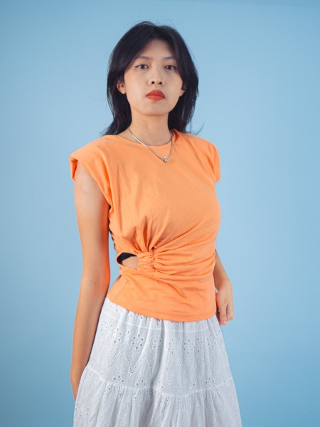 PT One Sided Gather Waist Padded Tee