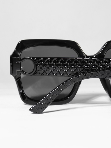 Square Shaped Black-tone Sunglasses