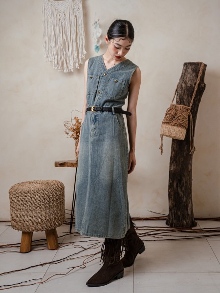 TW Belle Denim Midi Dress