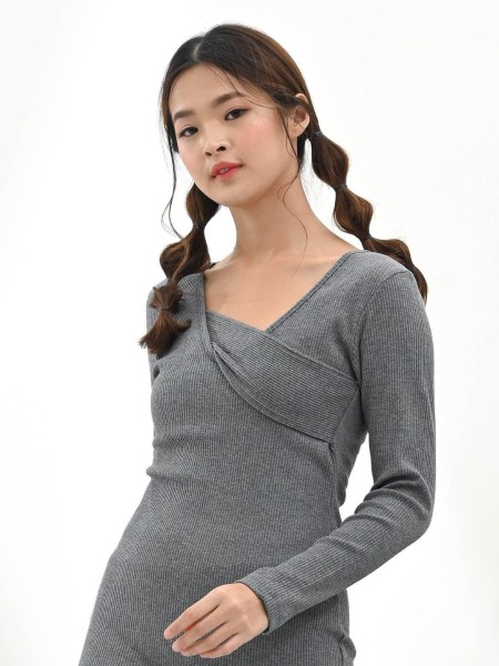 V neck knitted dress