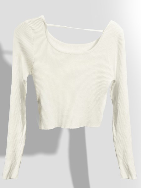 Arely Round Neck Crop Knitt Top