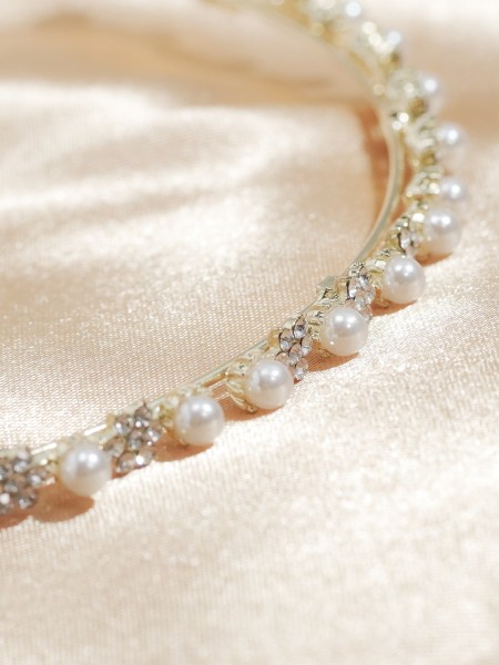 Pearl Embellished Gold Plated Hairband