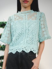 ELITE HT Embroidery High Neck Top