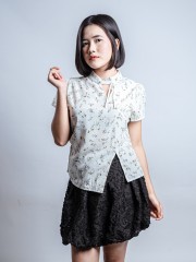 TT Flower Print Heart Button Top